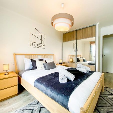 The Grey House - Parking - Piscine - Rer A 6 Min Lejlighed Bussy-Saint-Georges Eksteriør billede