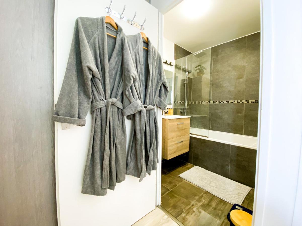 The Grey House - Parking - Piscine - Rer A 6 Min Lejlighed Bussy-Saint-Georges Eksteriør billede